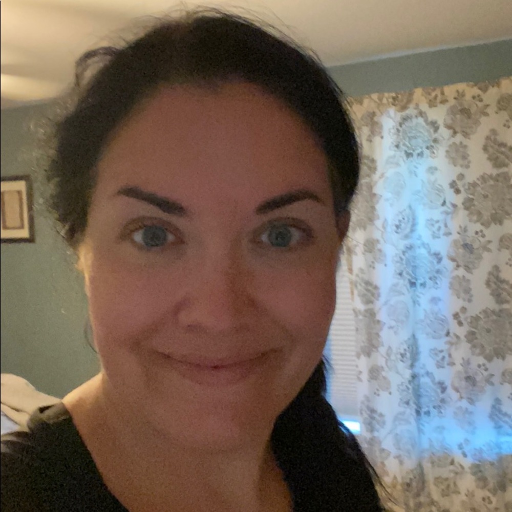 Meet your Posher, Jennifer